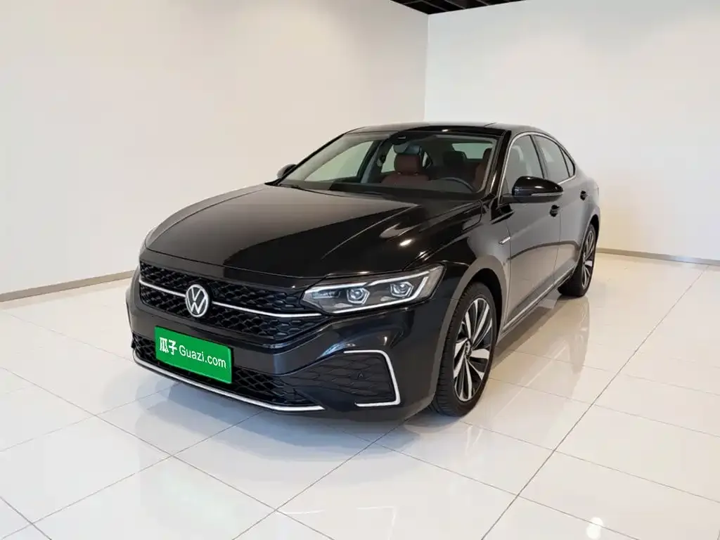 Volkswagen Passat — фото 3