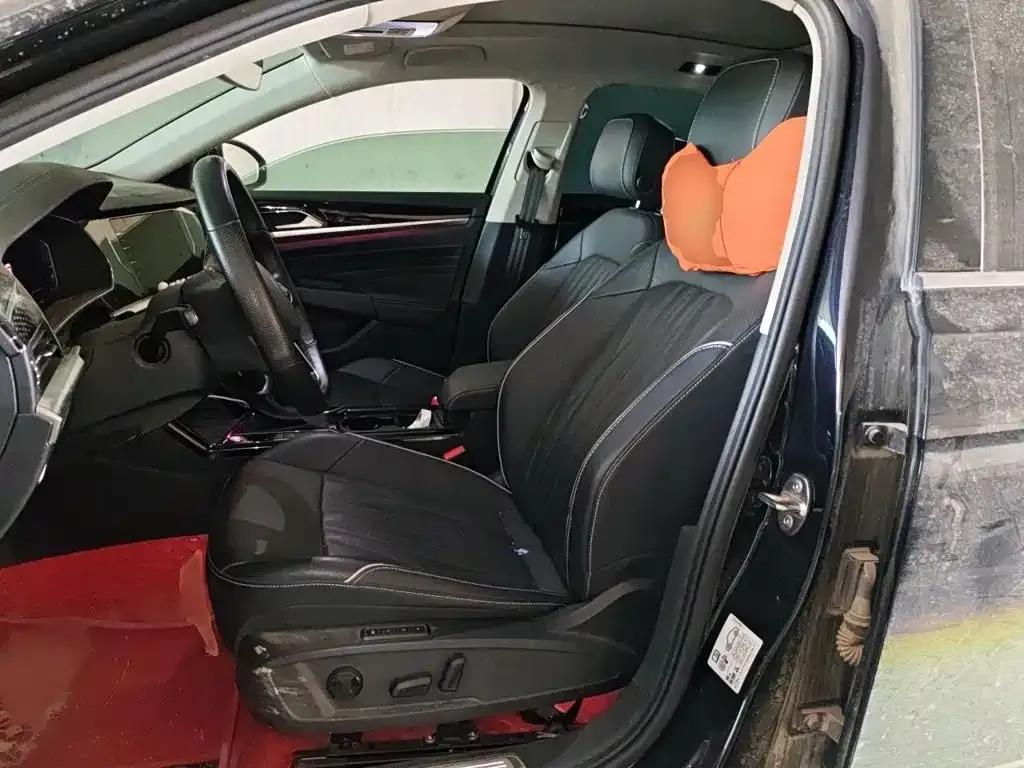 Volkswagen Passat — фото 9