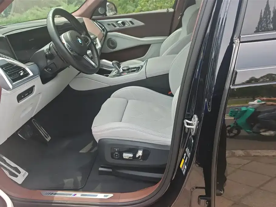 BMW XM — фото 6