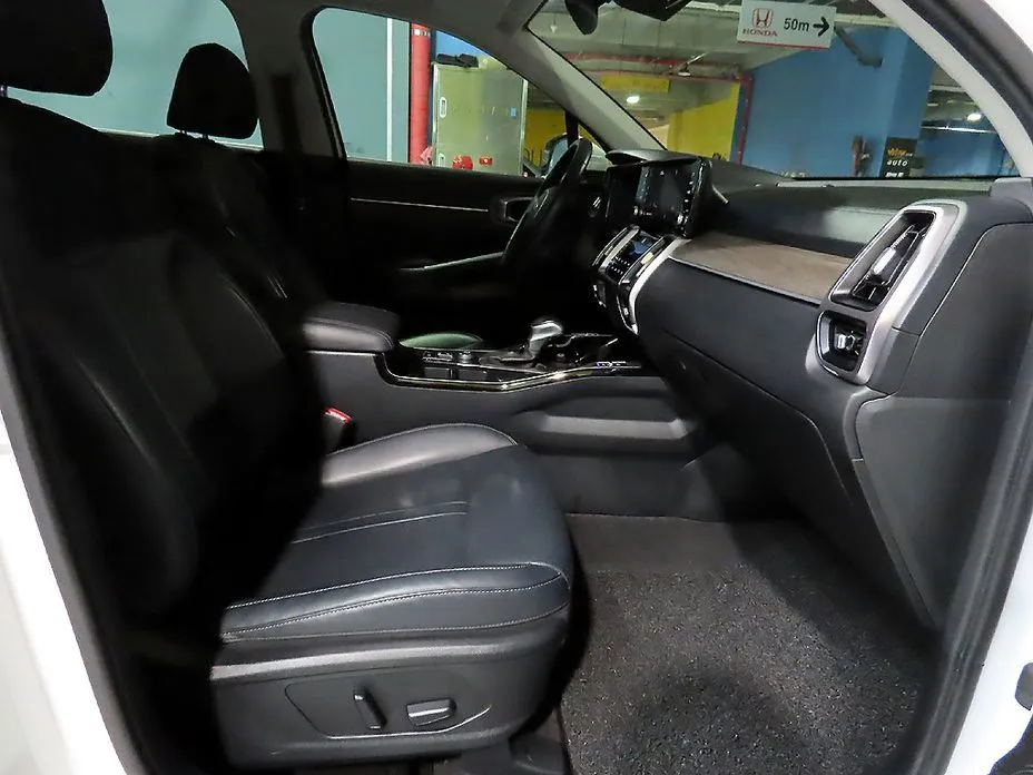Kia Sorento — фото 8