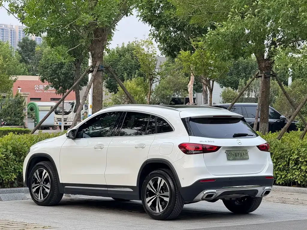 Mercedes-Benz GLA — фото 5