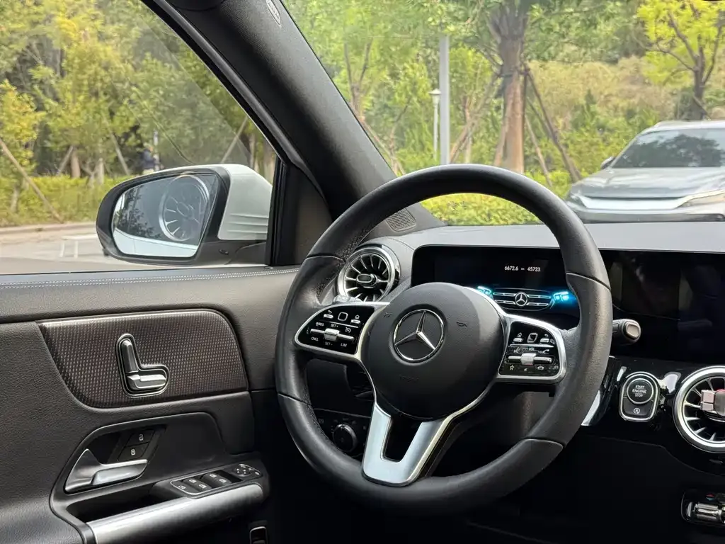 Mercedes-Benz GLA — фото 2