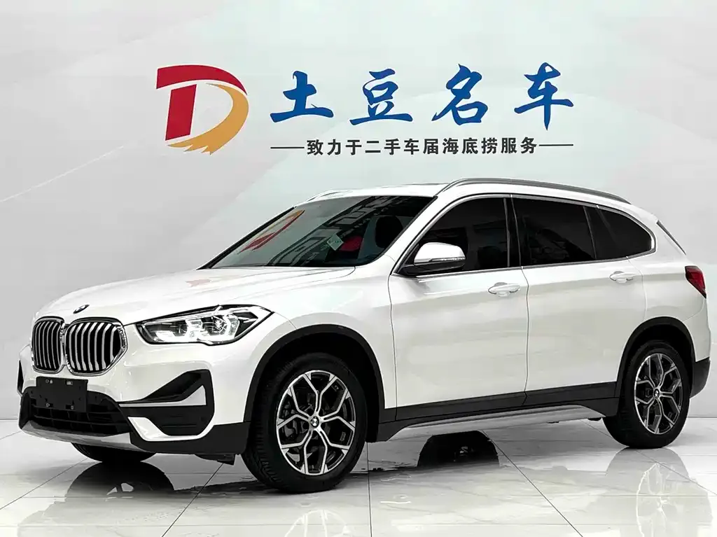 BMW X1 — фото 1