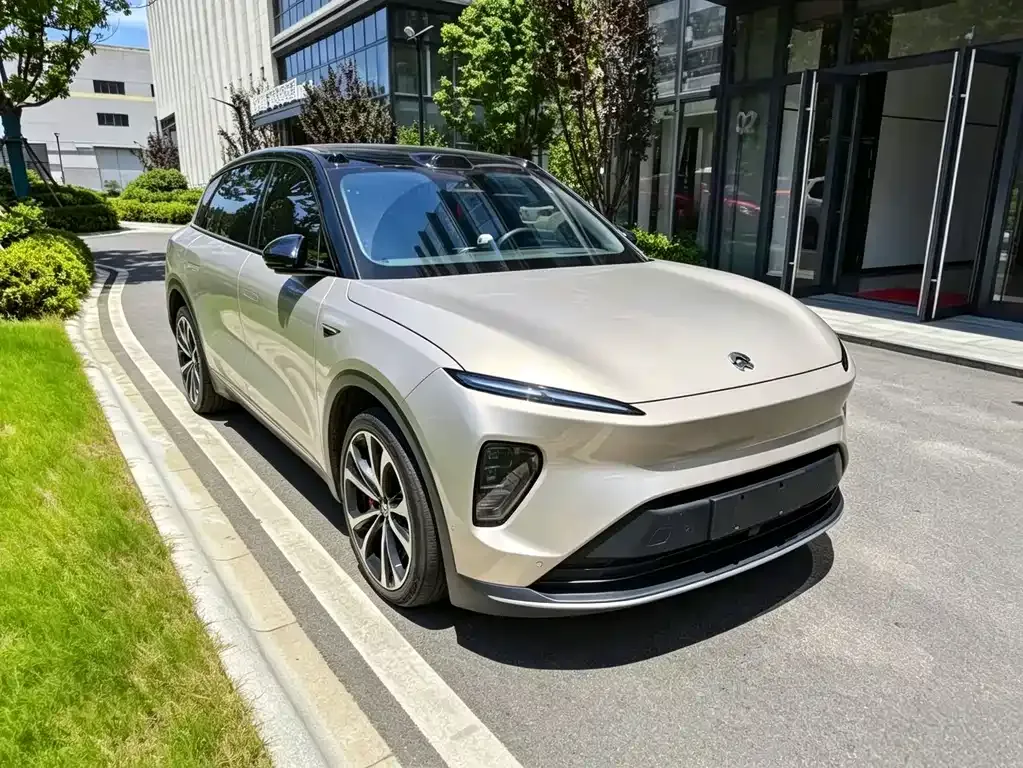 NIO ES8 — фото 7
