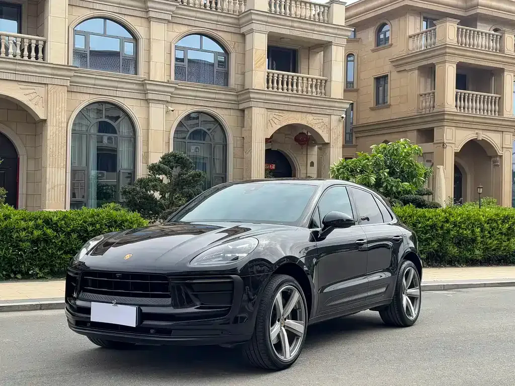 Porsche Macan — фото 1