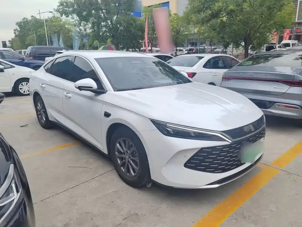 BYD Qin L — фото 10