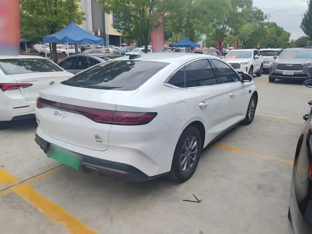 BYD Qin L — фото 8