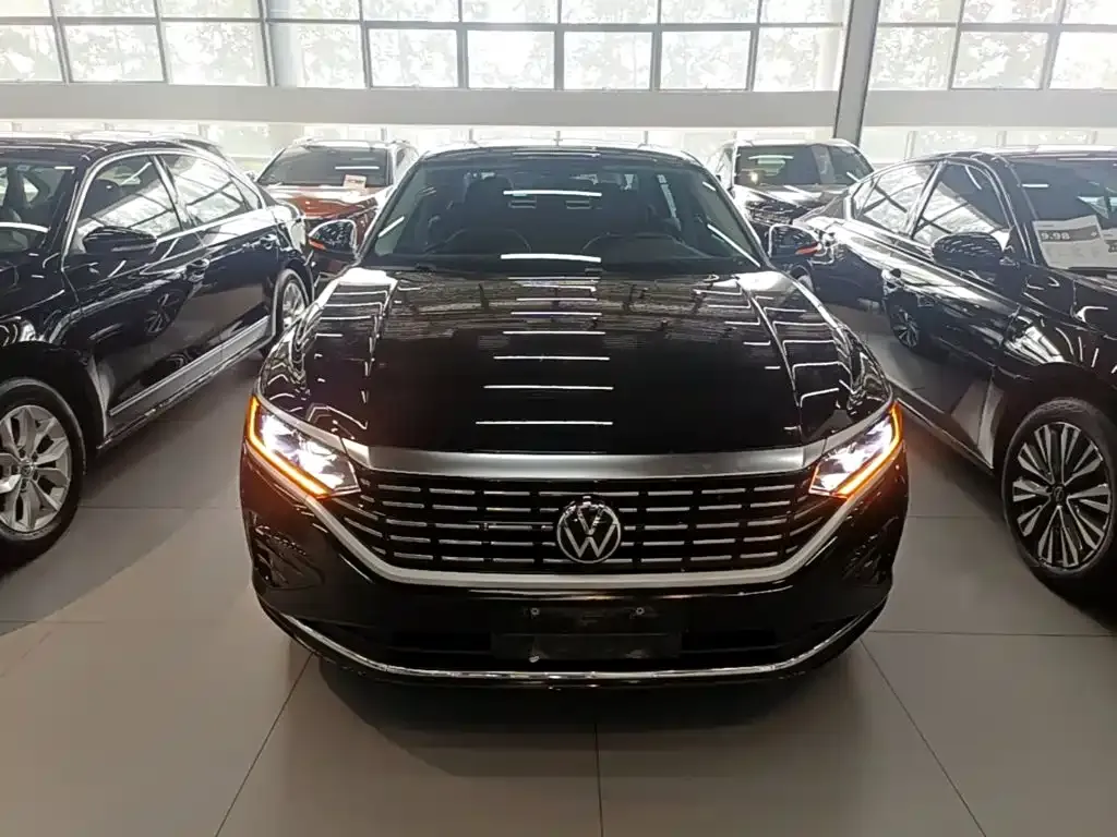 Volkswagen Passat — фото 6