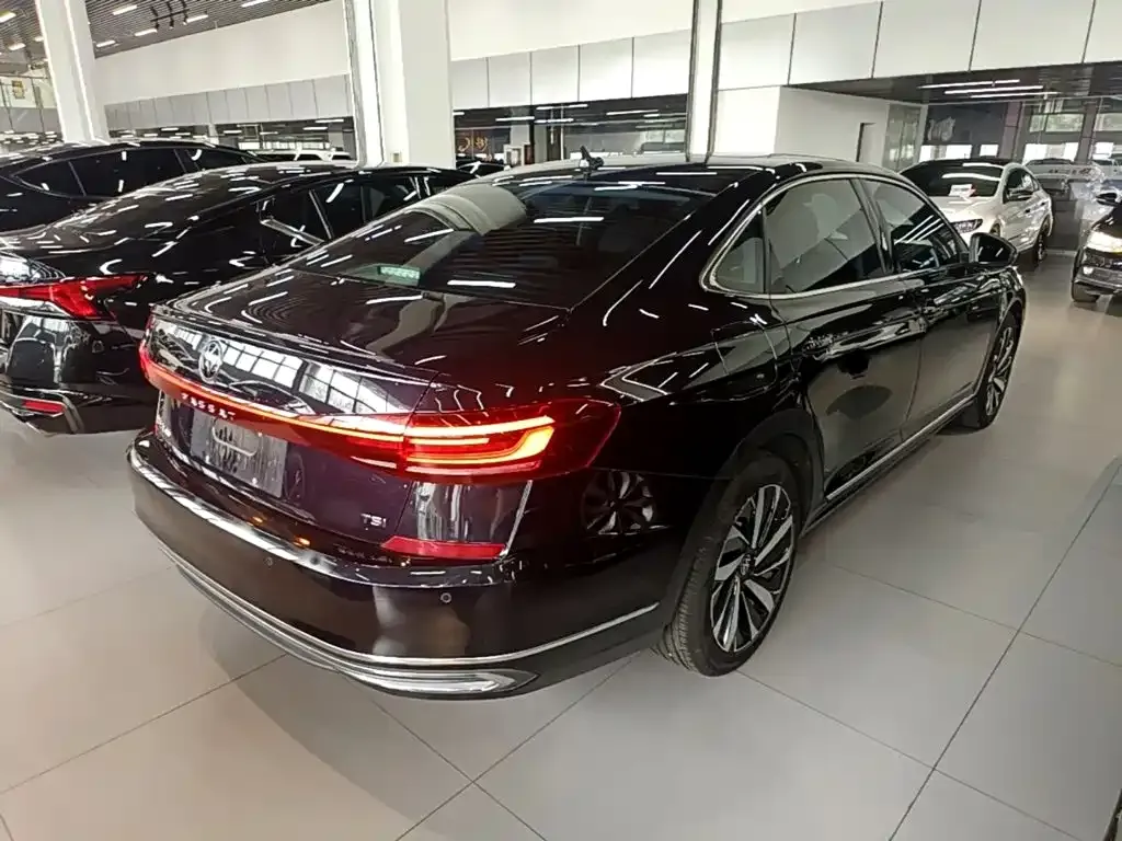 Volkswagen Passat — фото 3