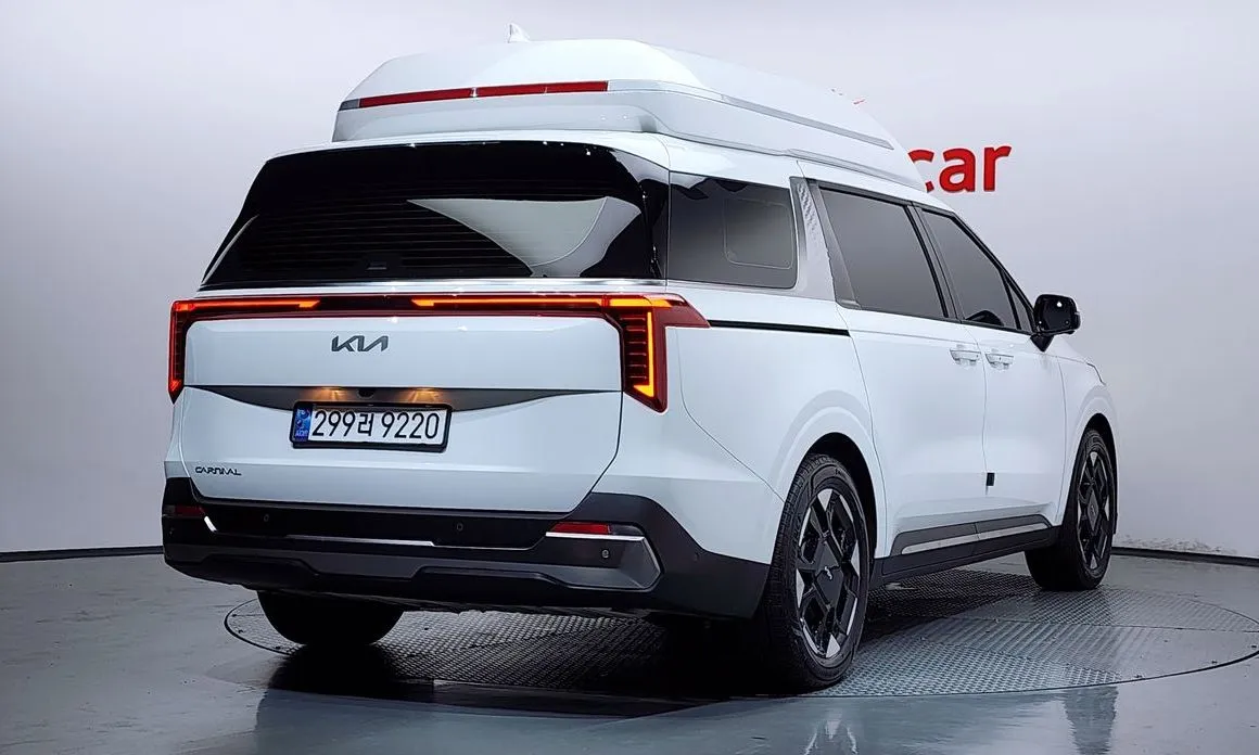 Kia Carnival — фото 9