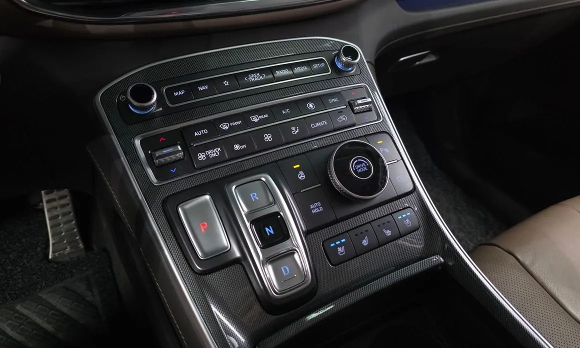 Hyundai Santafe — фото 9