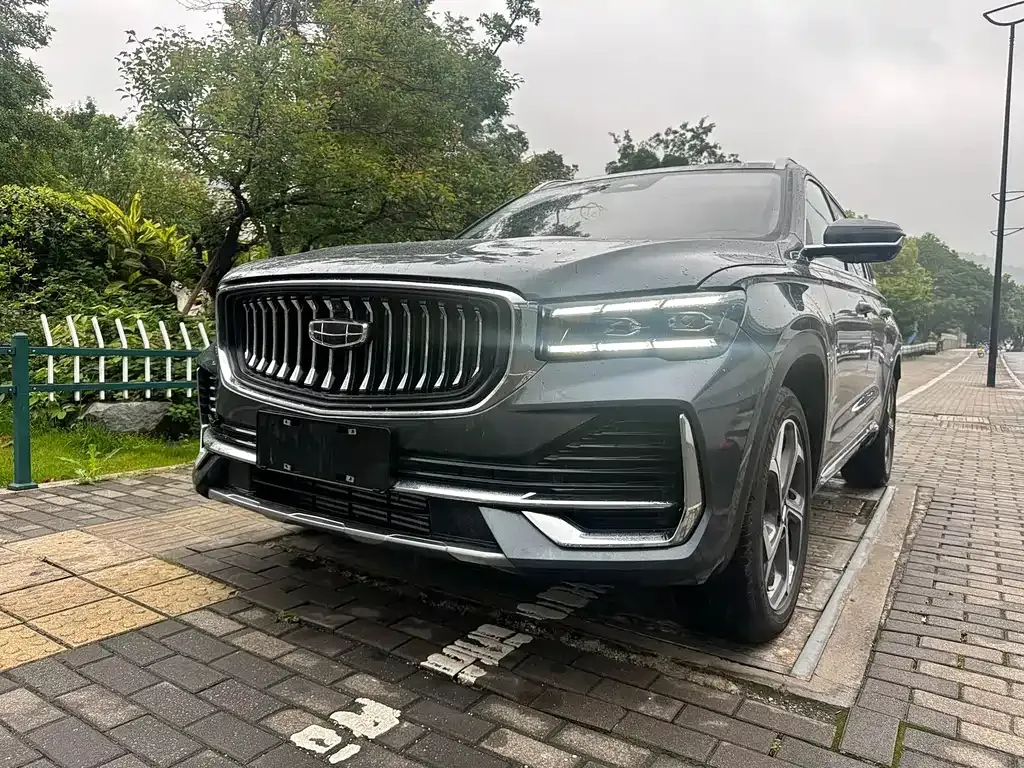Geely Xingyue L — фото 1