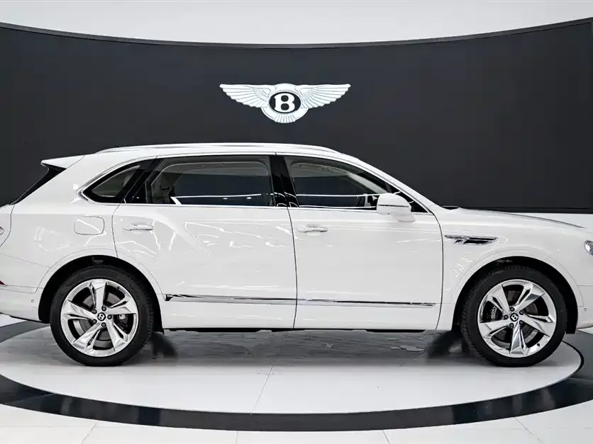 Bentley Bentayga — фото 5