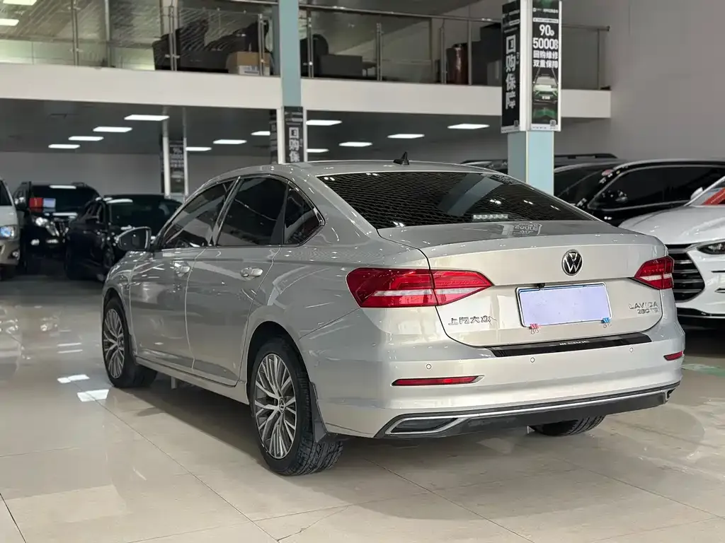 Volkswagen Lavida — фото 2
