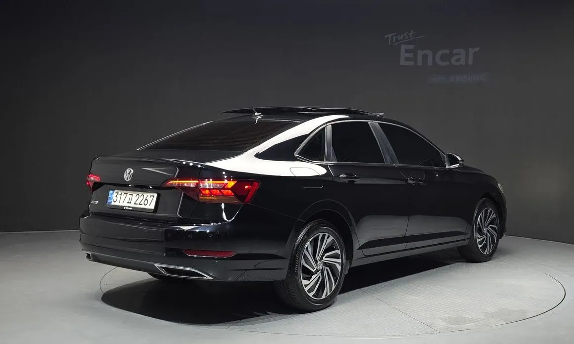 Volkswagen Jetta — фото 9