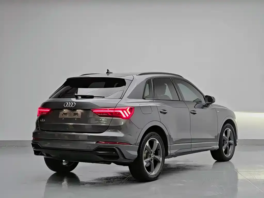 Audi Q3 — фото 6