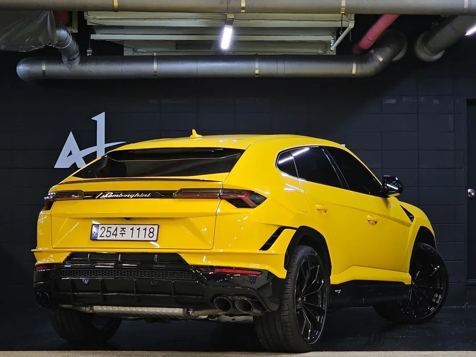 Lamborghini Urus — фото 9