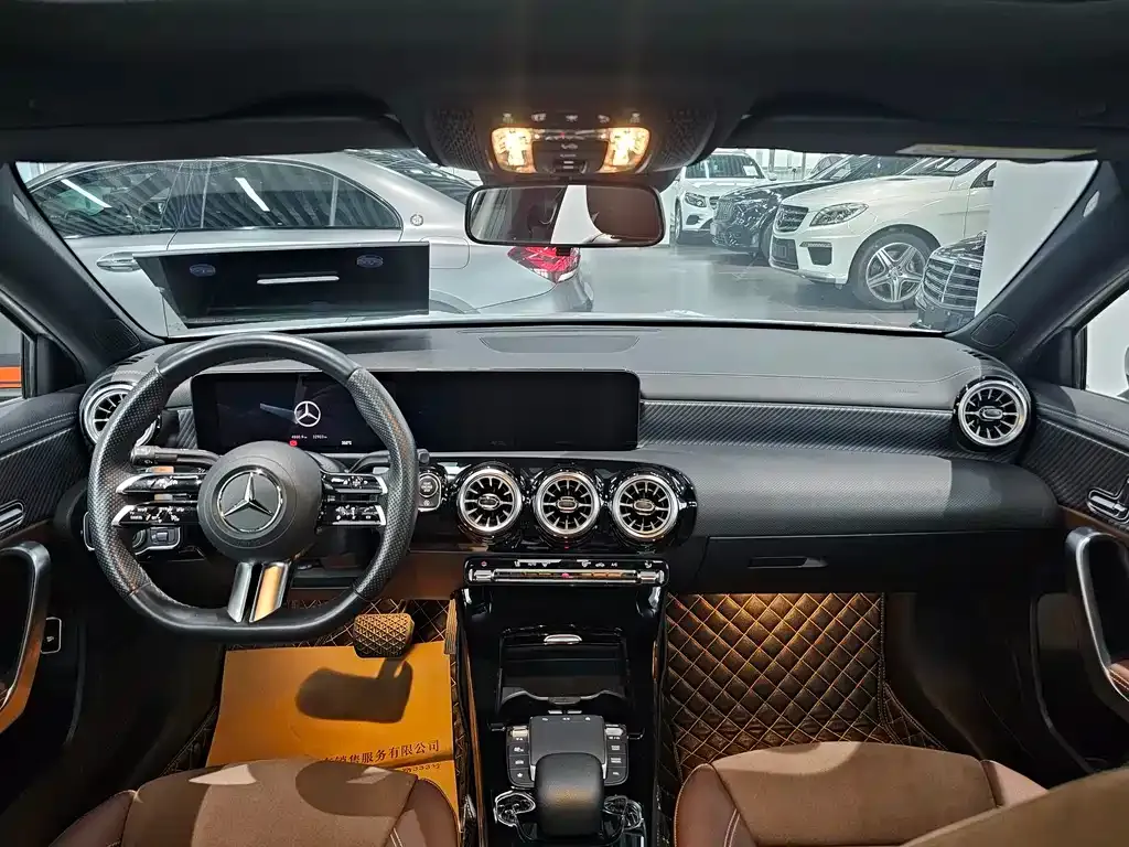 Mercedes-Benz A-Class — фото 10