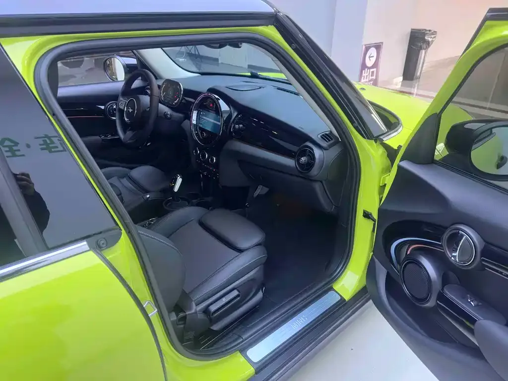 MINI Cooper (3-door) — фото 10