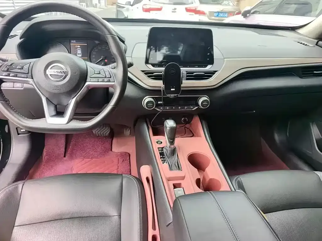 Nissan Teana — фото 2
