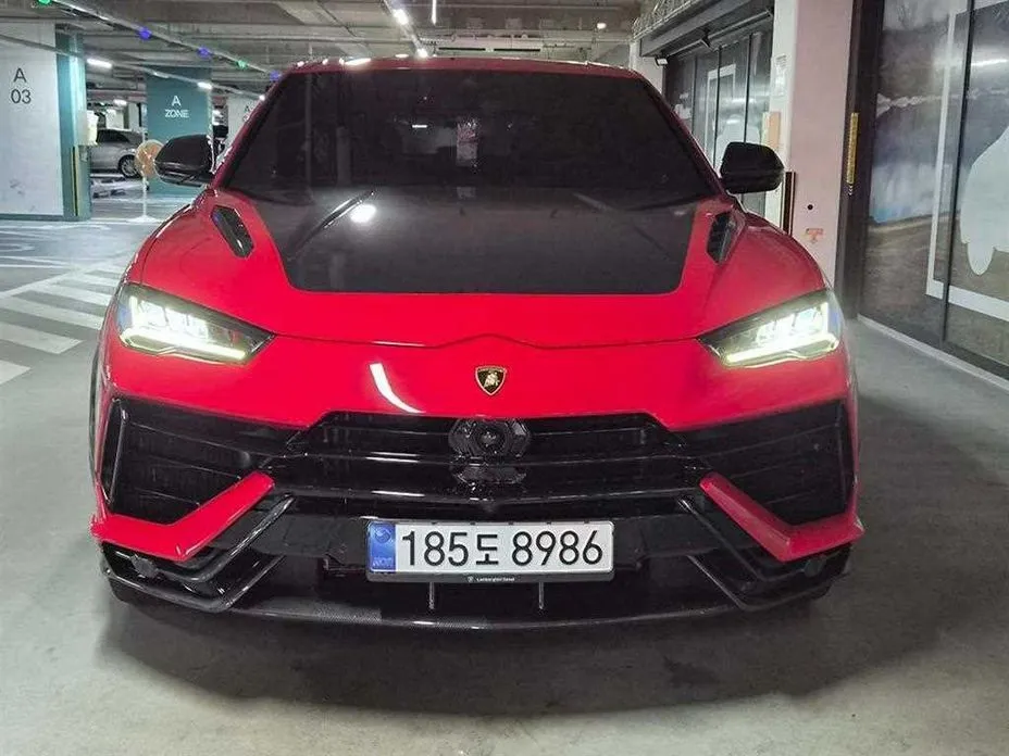 Lamborghini Urus 2023 из KR, фото 2