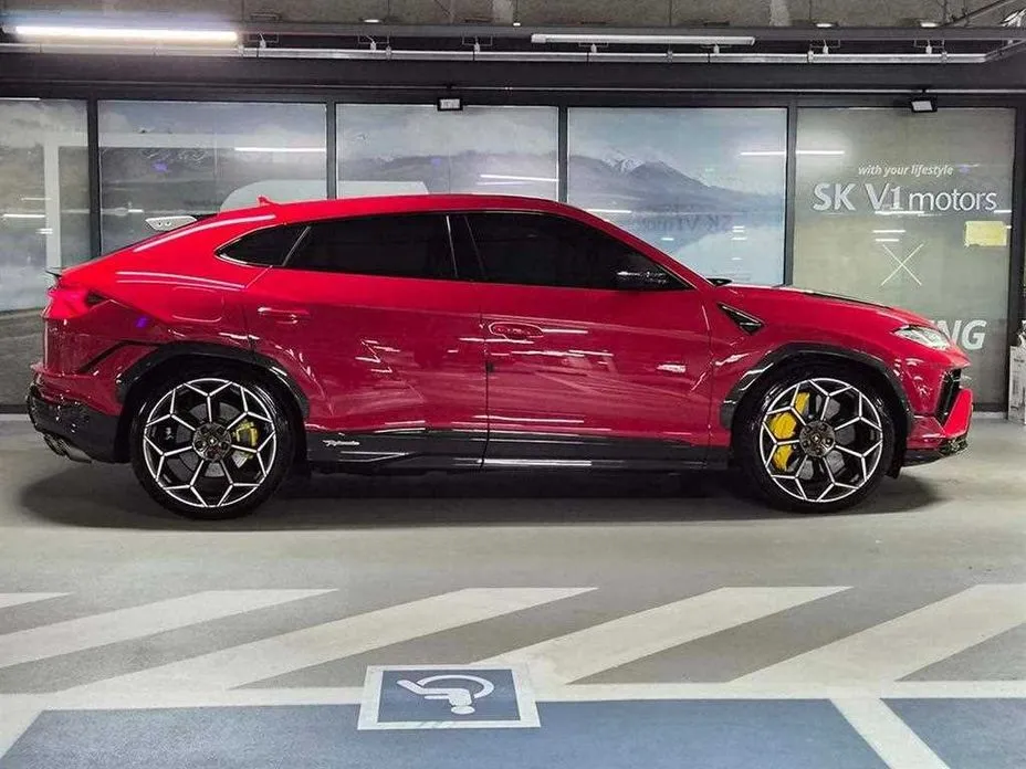 Lamborghini Urus 2023 из KR, фото 7