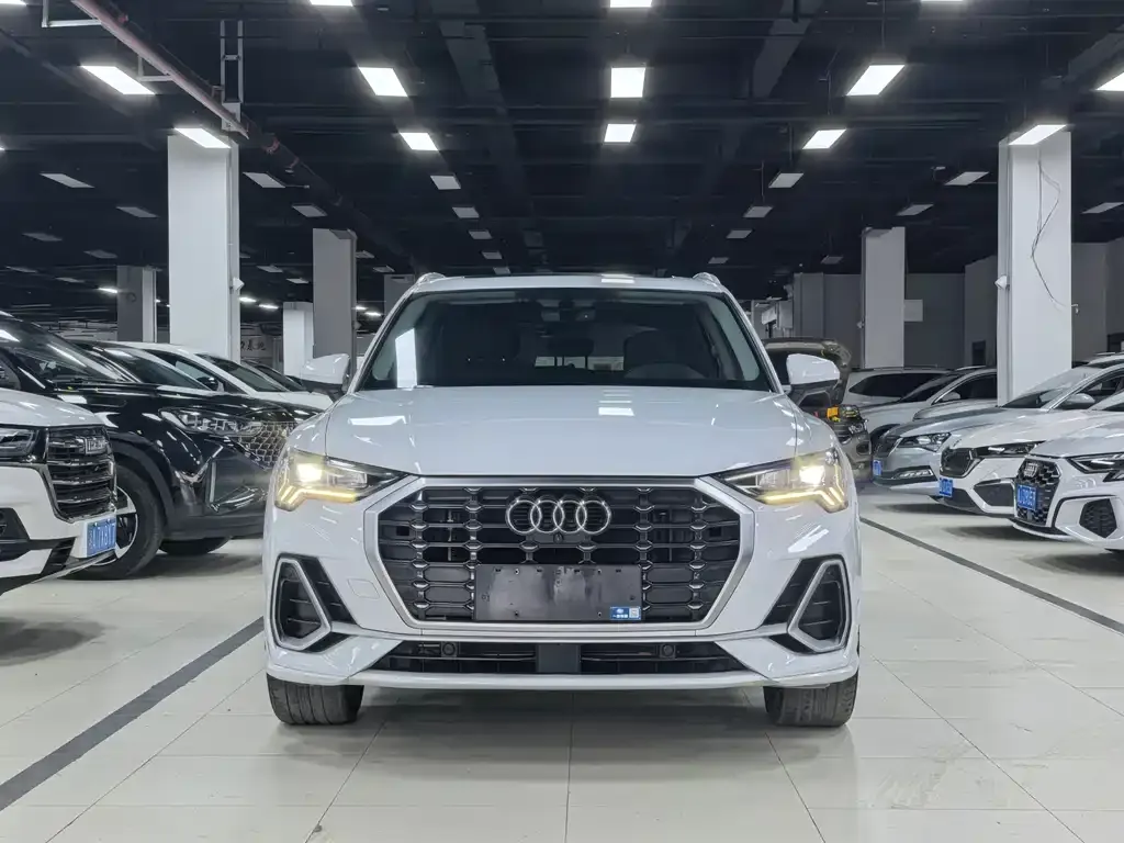 Audi Q3 — фото 4