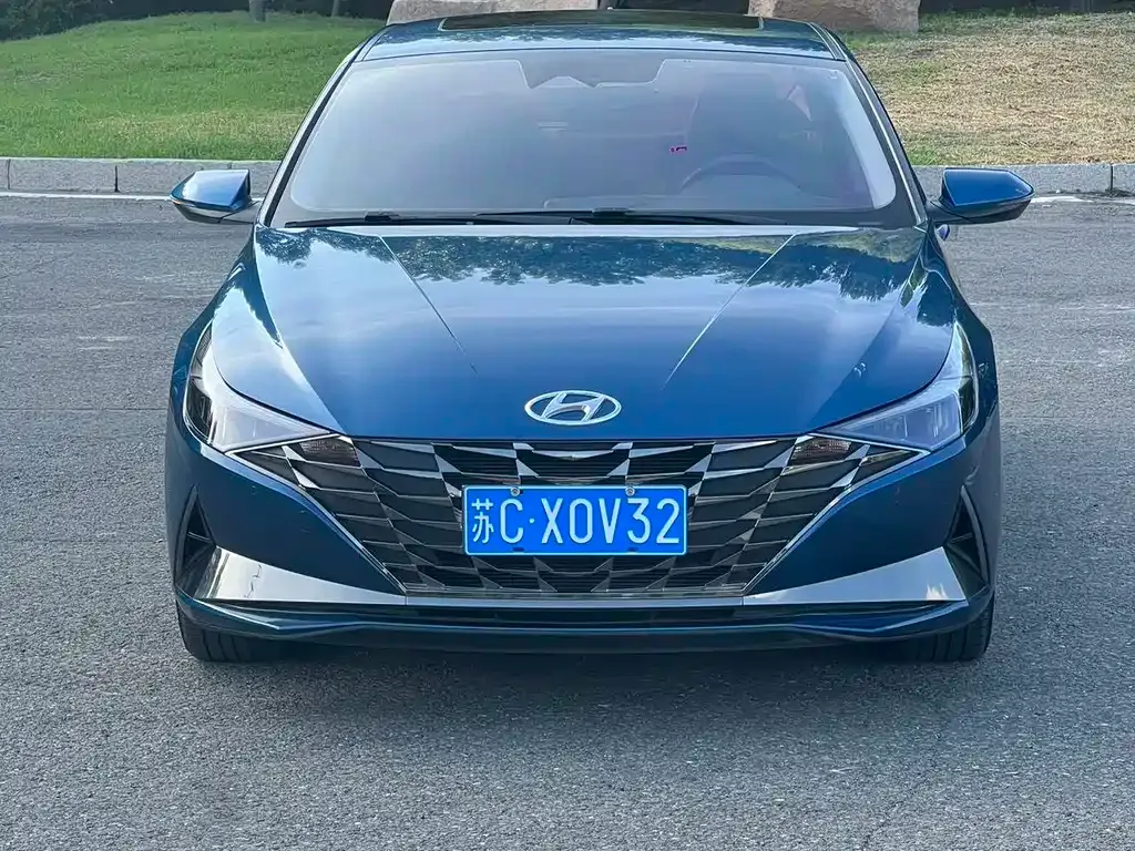 Hyundai Elantra — фото 10
