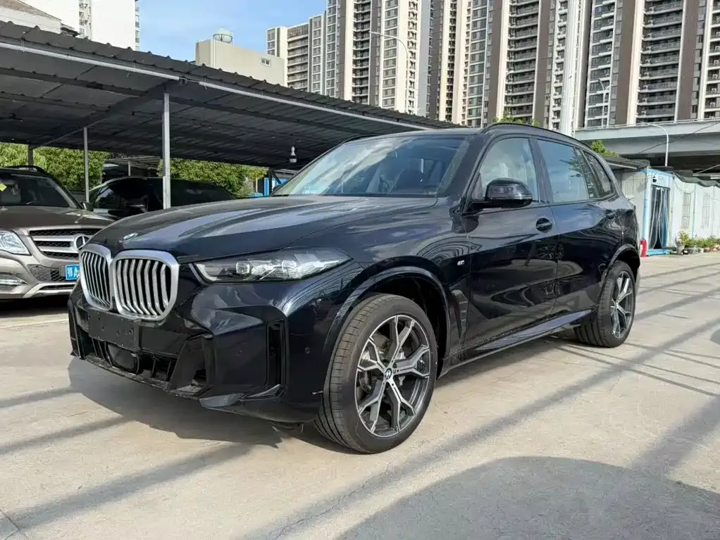 BMW X5 — фото 1
