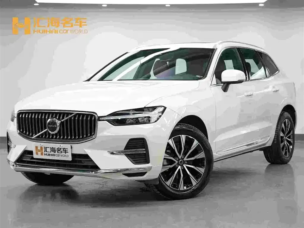 Volvo XC60 — фото 1