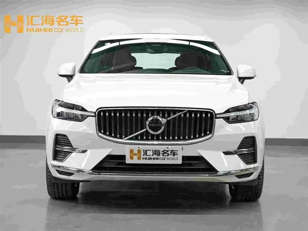 Volvo XC60 — фото 8