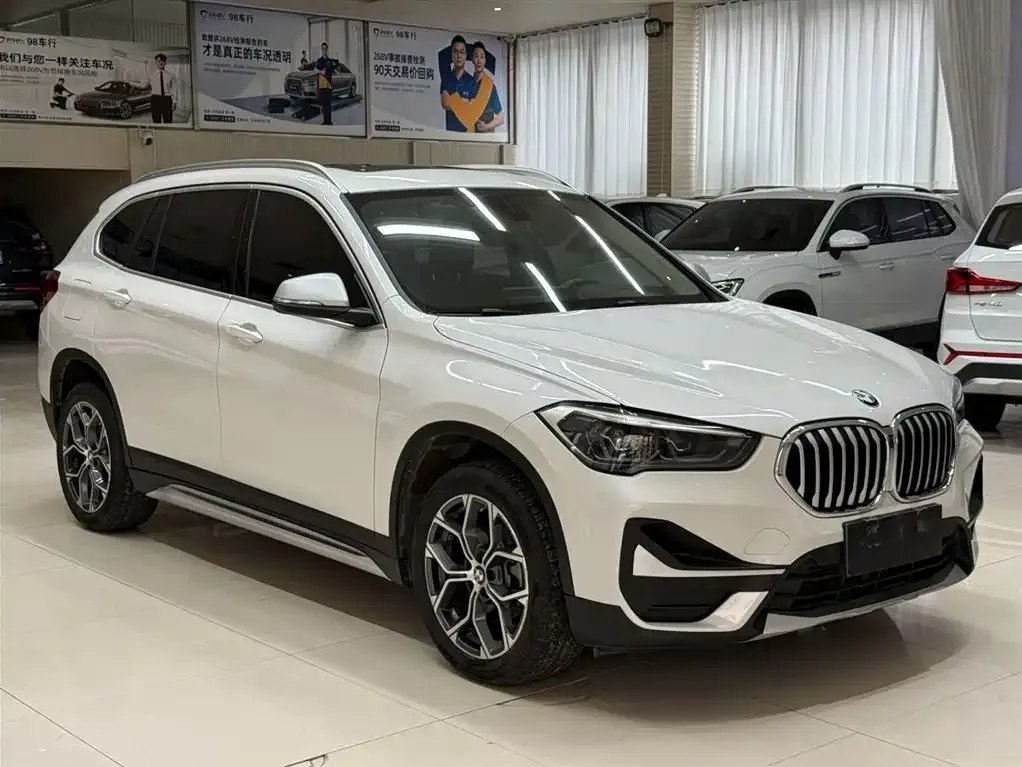 BMW X1 — фото 7