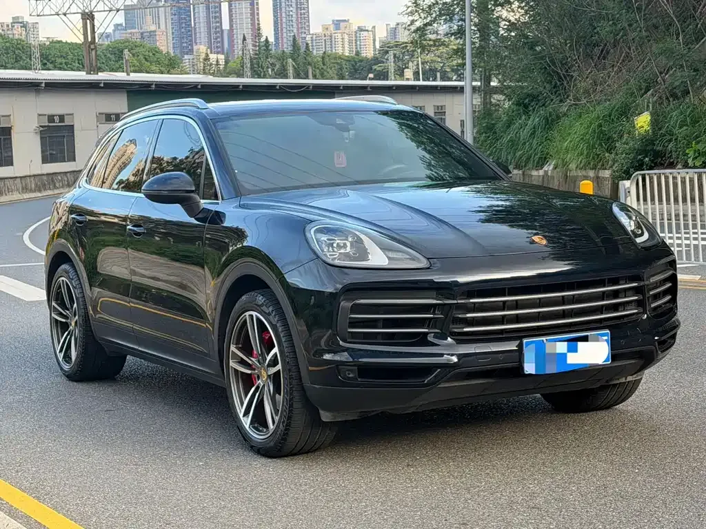 Porsche Cayenne — фото 9