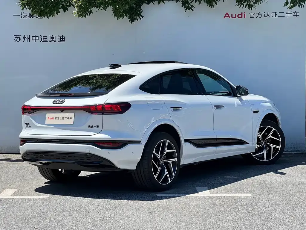 Audi Q6L e-tron — фото 9