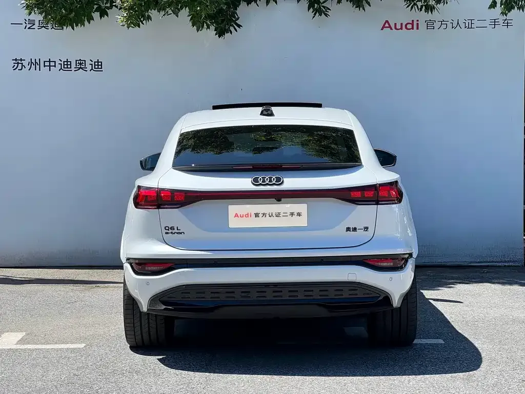 Audi Q6L e-tron — фото 6