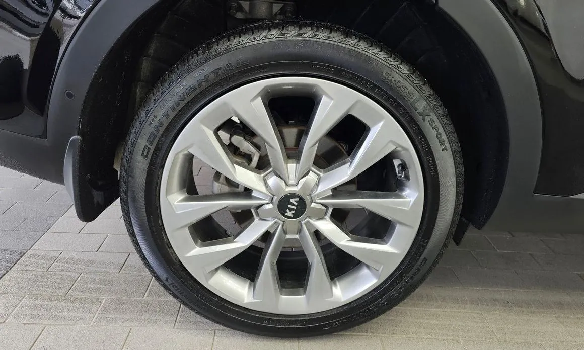 Kia Sorento — фото 9