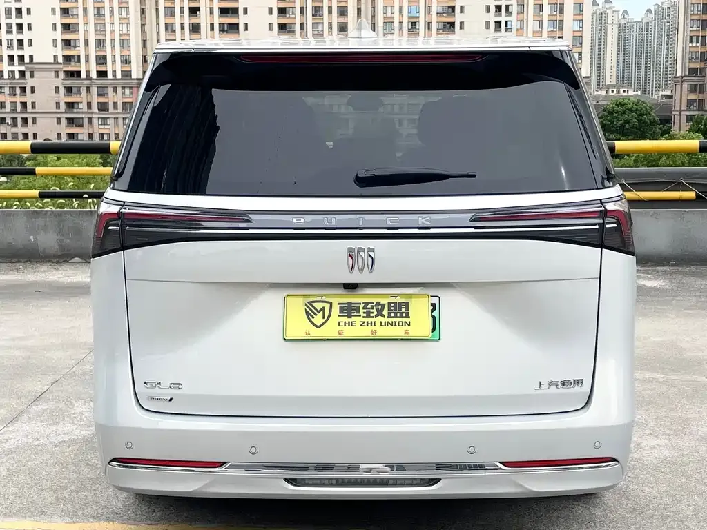Buick GL8 Hybrid — фото 6
