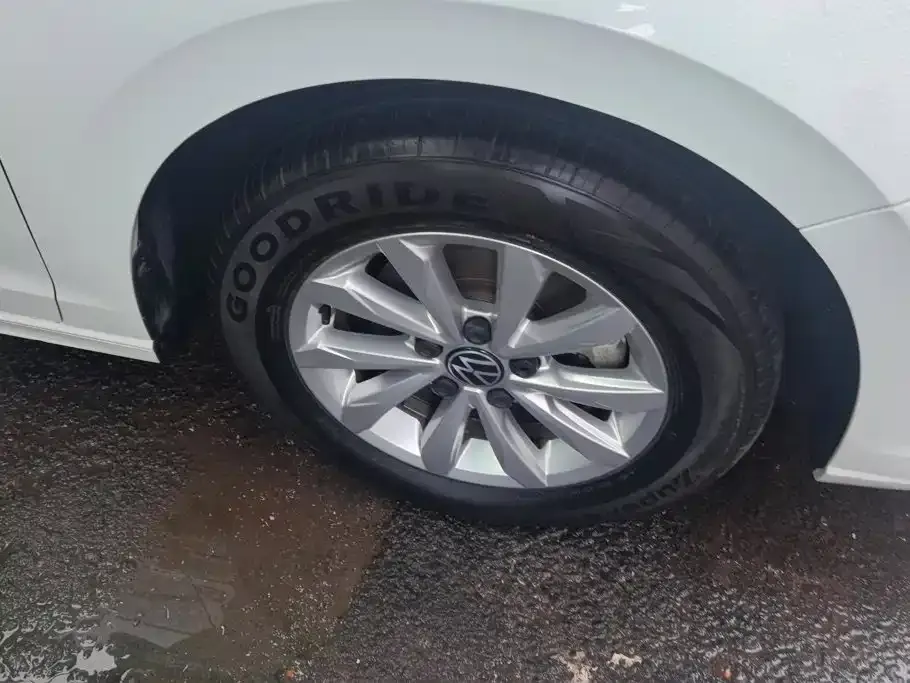 Volkswagen Bora 2024 из CN, фото 10