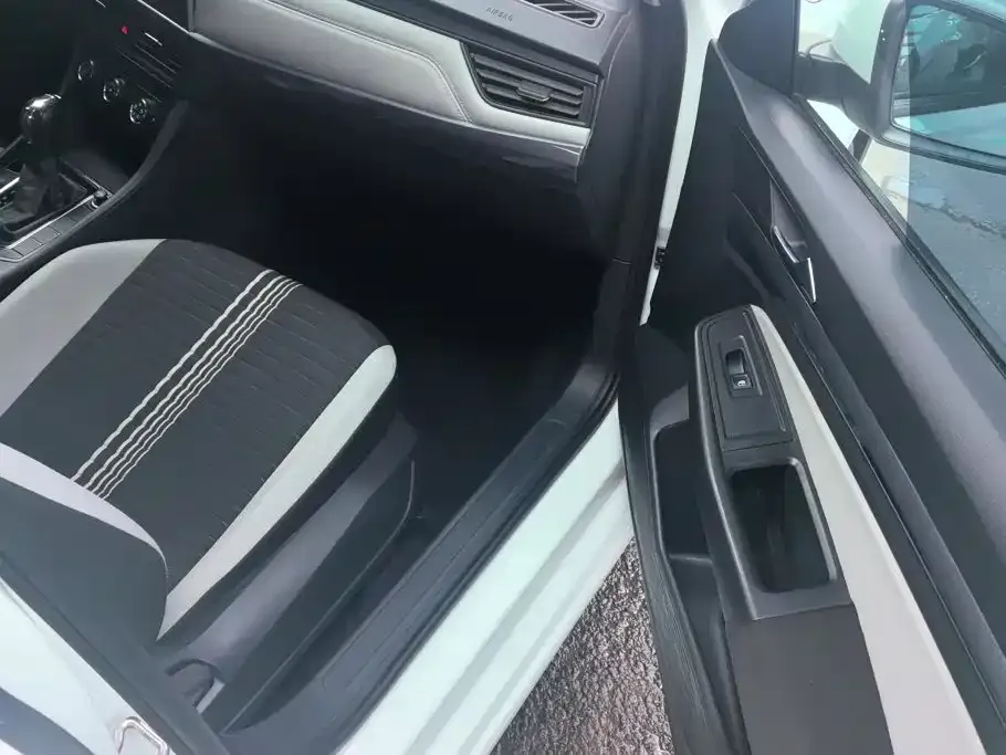 Volkswagen Bora 2024 из CN, фото 6