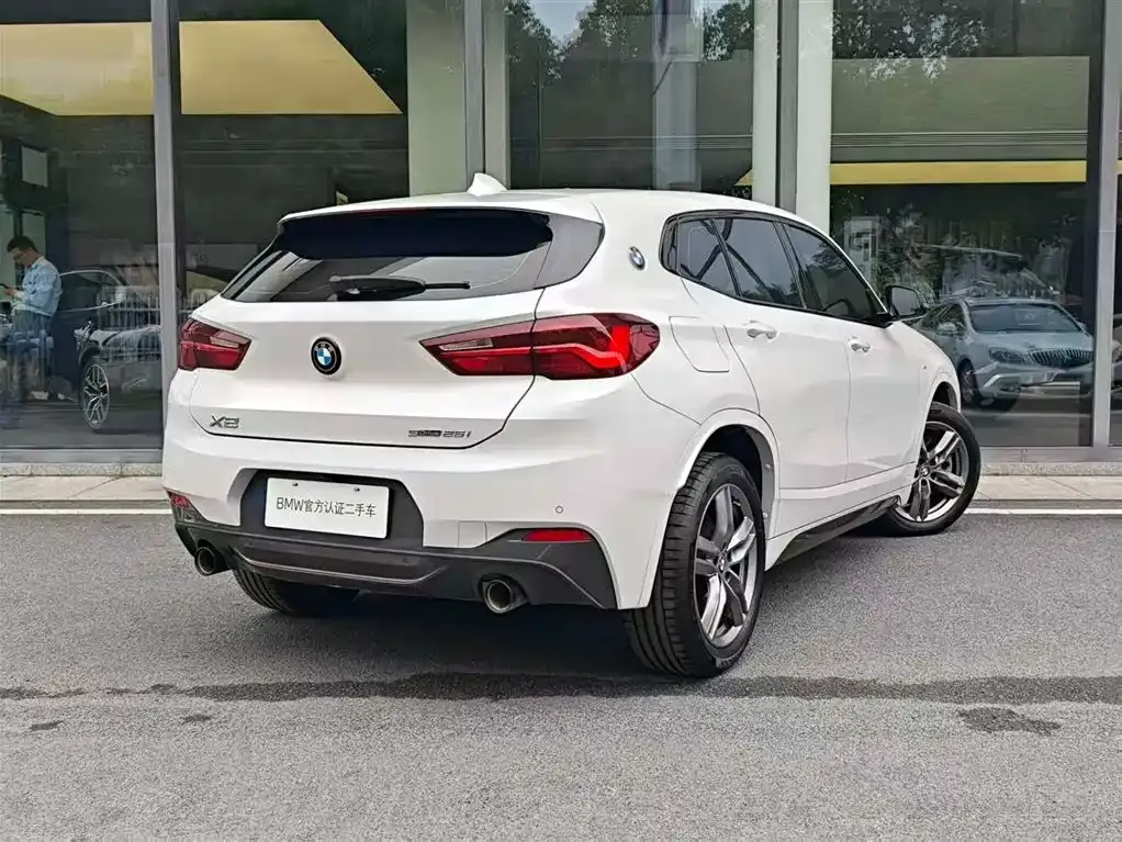 BMW X2 — фото 8