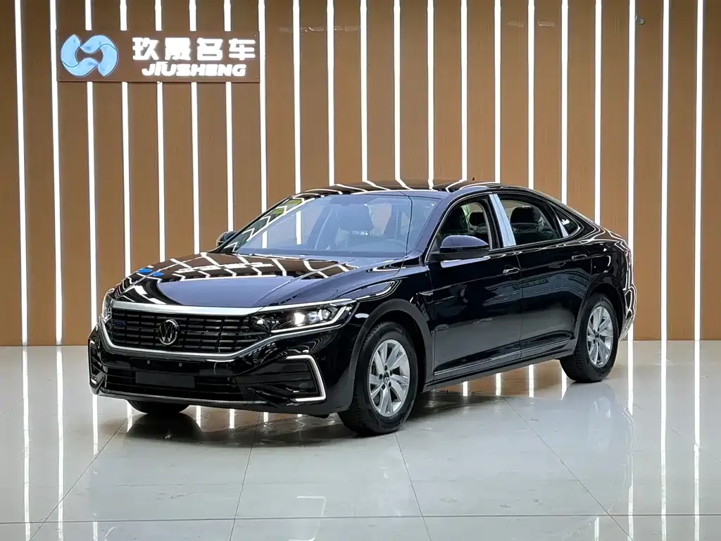 Volkswagen 帕萨特插电混动 — фото 1