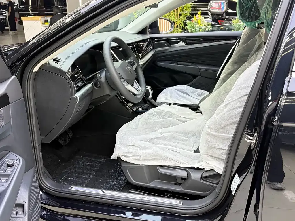 Volkswagen 帕萨特插电混动 — фото 6