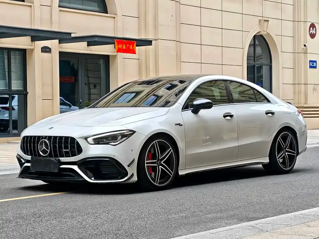 Mercedes-Benz CLA AMG — фото 10