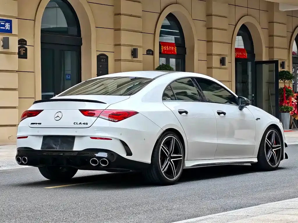 Mercedes-Benz CLA AMG — фото 4