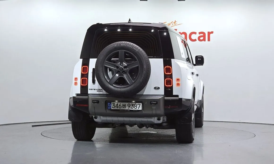 Land Rover Defender 2023 из KR, фото 3