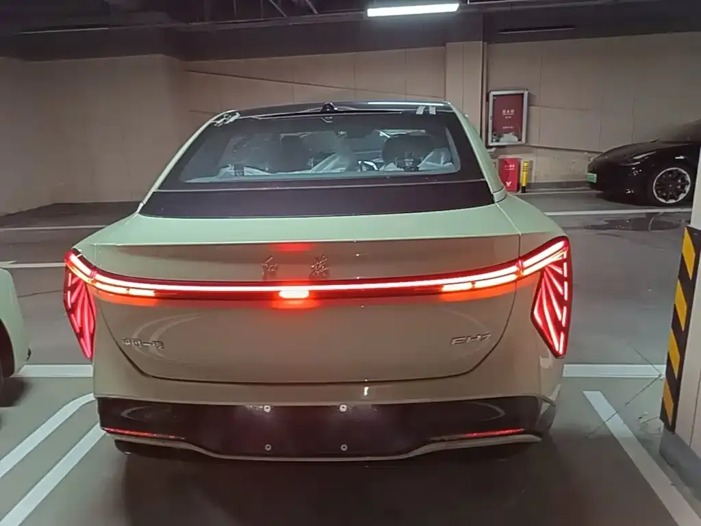 Hongqi EH7 2026 из CN, фото 2