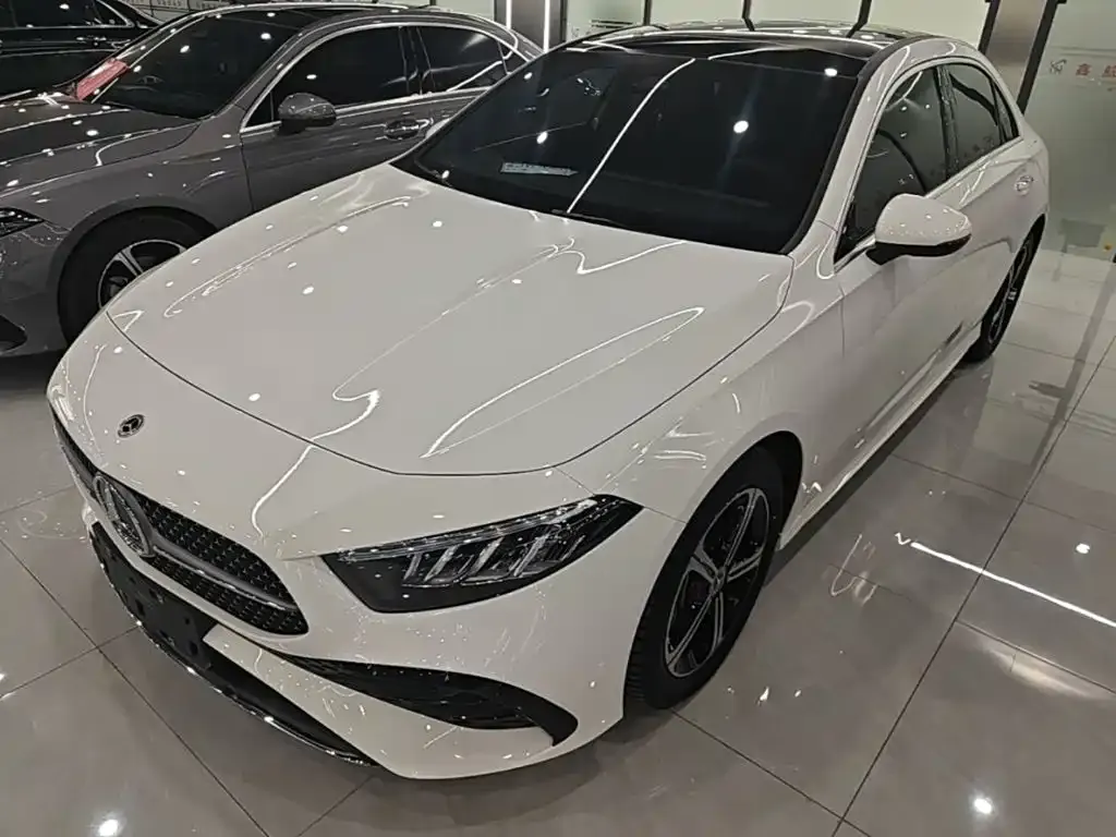 Mercedes-Benz A-Class — фото 1