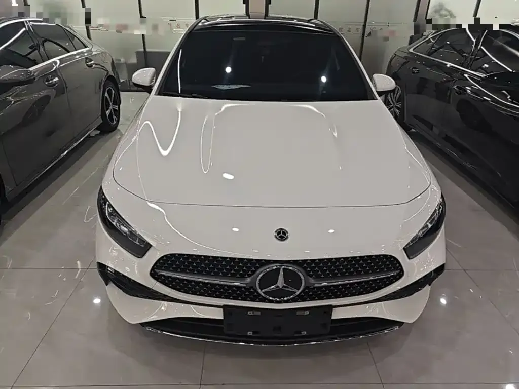 Mercedes-Benz A-Class — фото 10