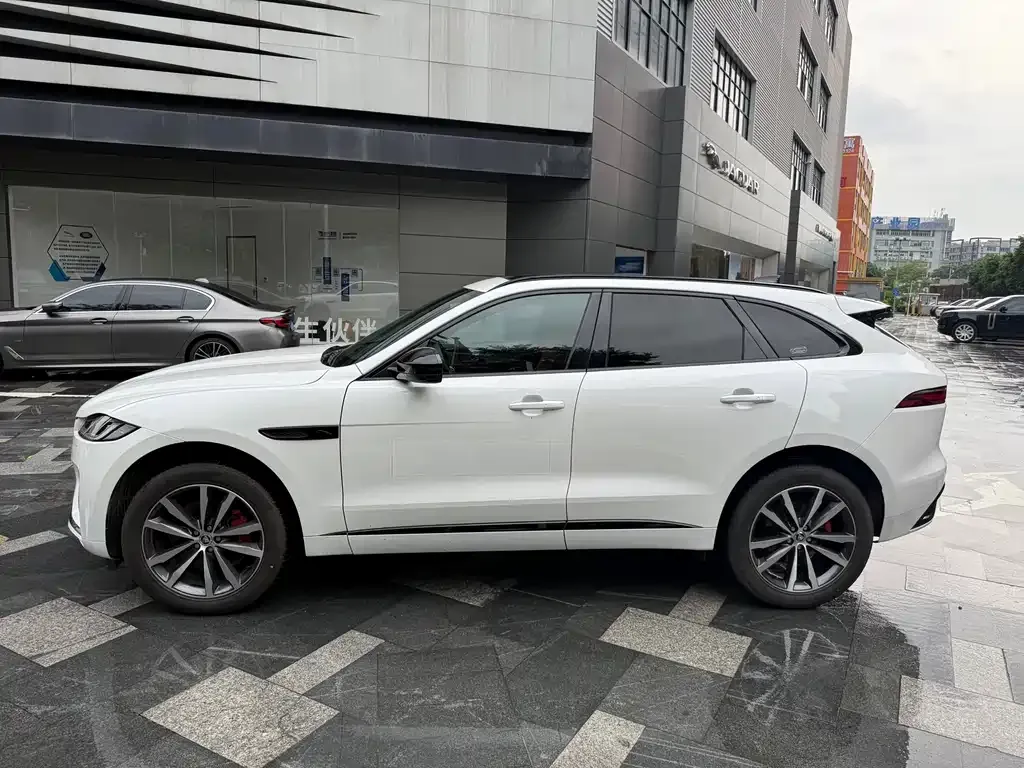 Jaguar F-PACE 2024 из CN, фото 7