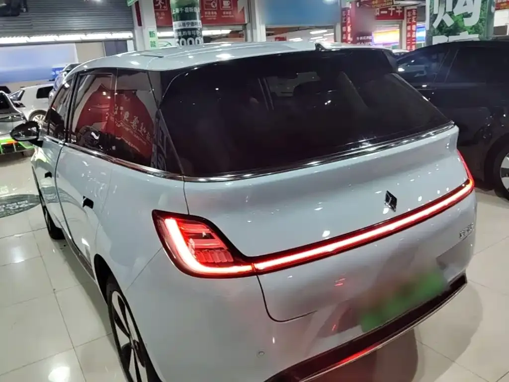 Baojun Yunduo — фото 6